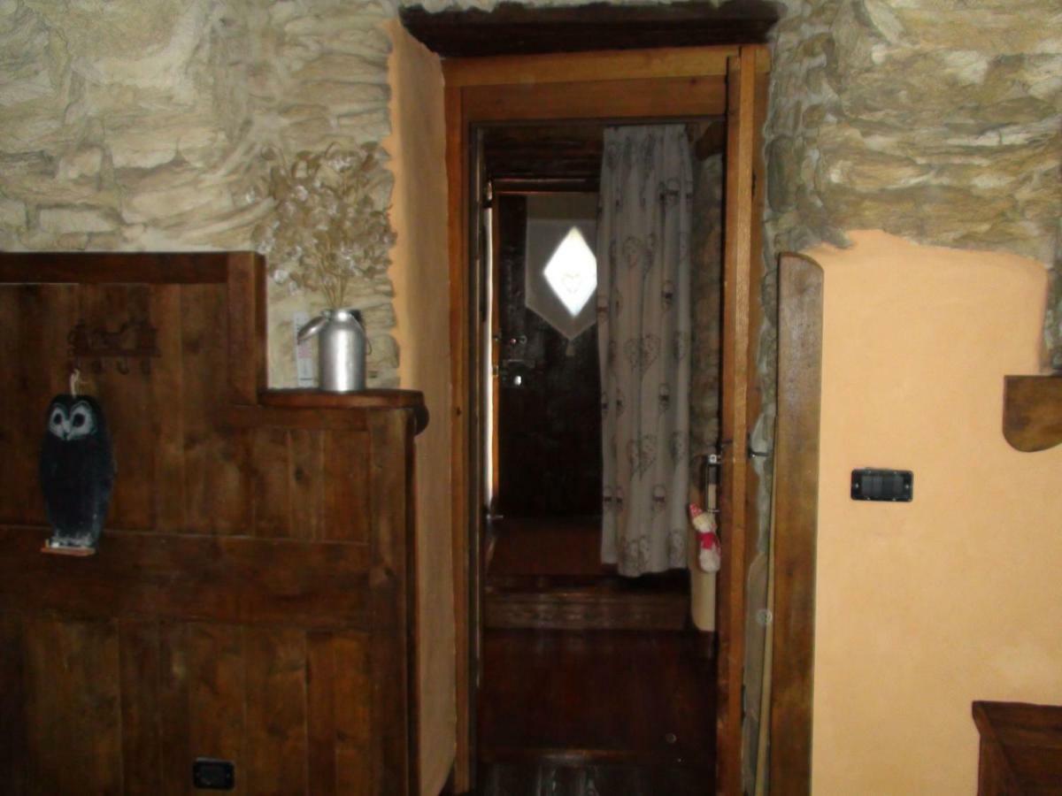 Le Petit Chateau De Vetan Cir 0023 Saint-Pierre Eksteriør billede