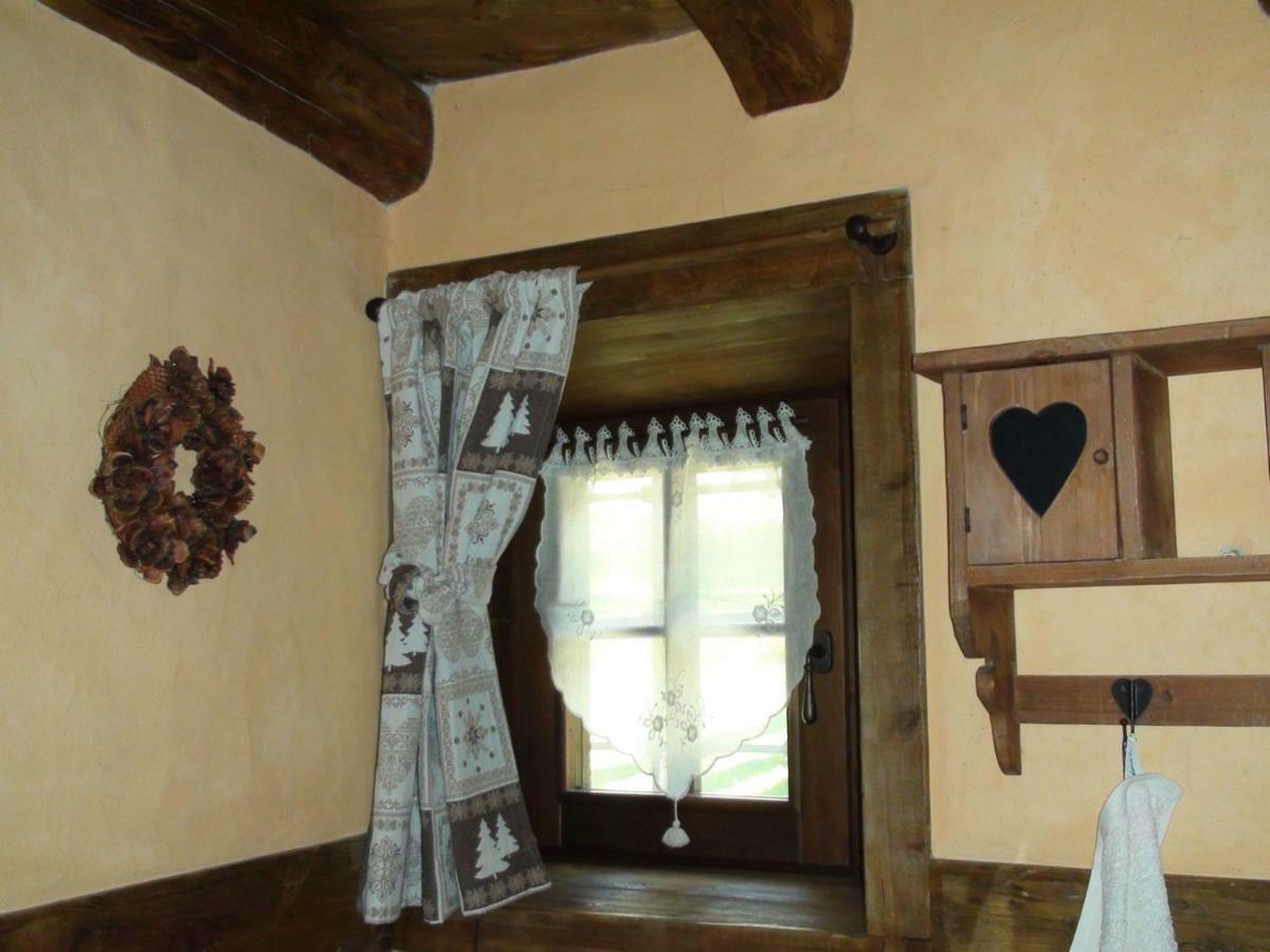 Le Petit Chateau De Vetan Cir 0023 Saint-Pierre Eksteriør billede